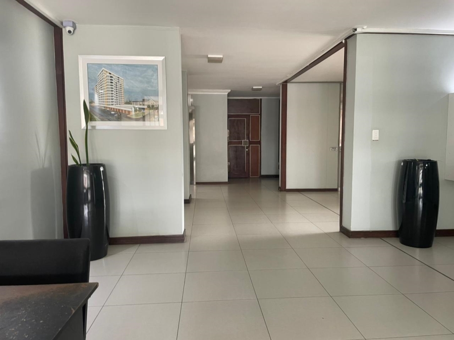 2 Bedroom Property for Sale in Summerstrand Eastern Cape
